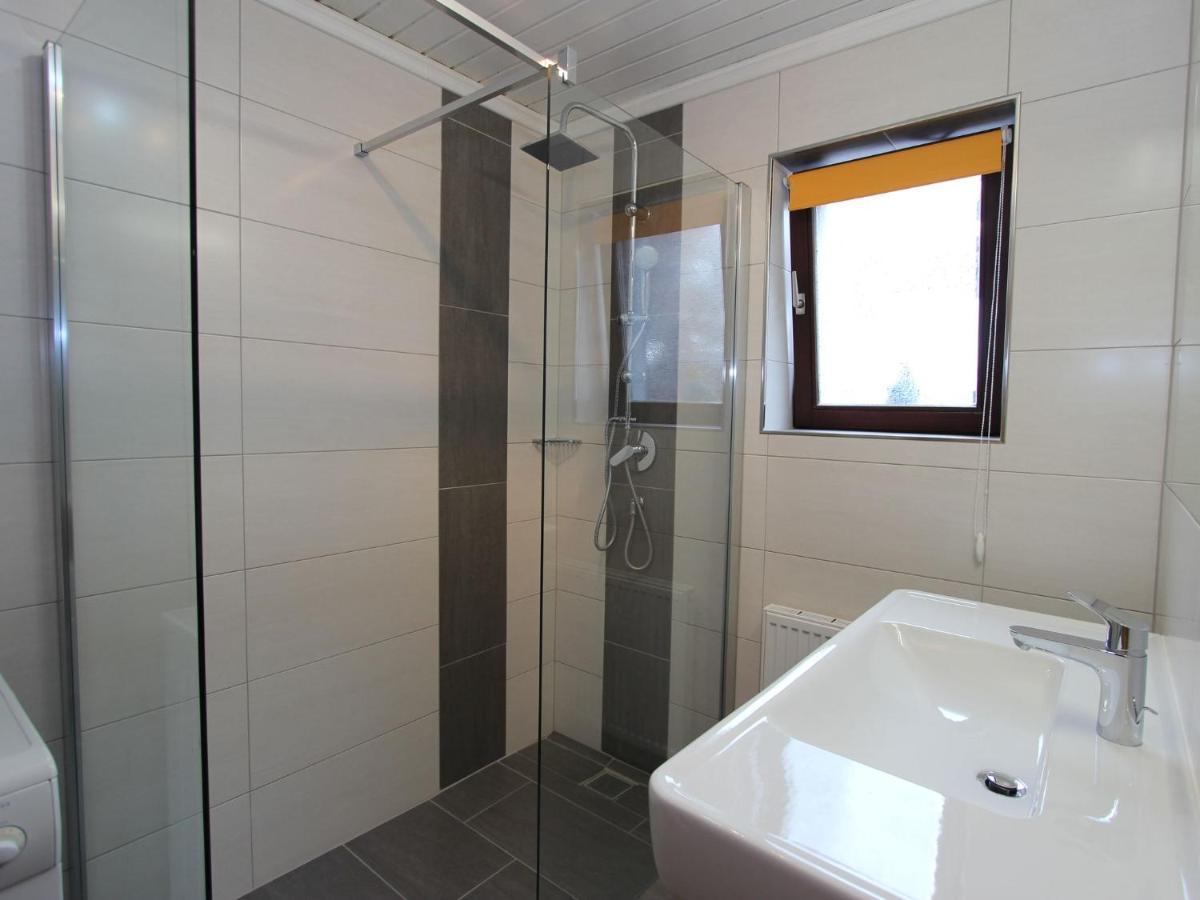 Sunny Holiday Flat With Balcony Ваграйн Екстериор снимка